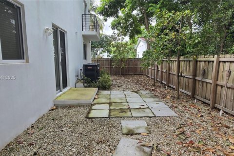 Снять в аренду виллу или дом в Майами, Флорида 5 спален, 229.47м2, № 1953043 - фото 5