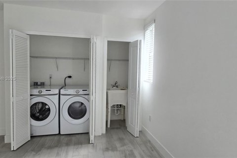 Снять в аренду виллу или дом в Майами, Флорида 5 спален, 229.47м2, № 1953043 - фото 25