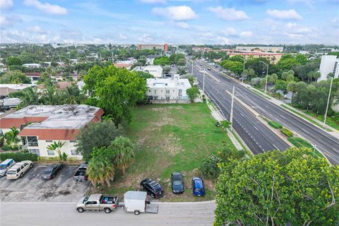Commercial property in Pompano Beach, Florida № 2083676 - photo 9