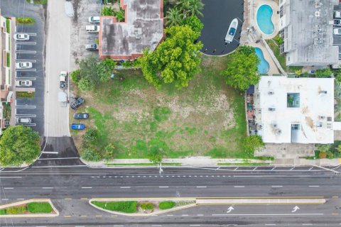 Commercial property in Pompano Beach, Florida № 2083676 - photo 2