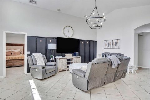 House in Lakeland, Florida 3 bedrooms, 172.89 sq.m. № 2121461 - photo 9