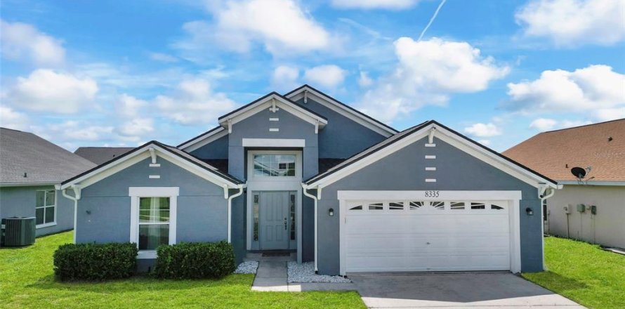 House in Lakeland, Florida 3 bedrooms, 172.89 sq.m. № 2121461