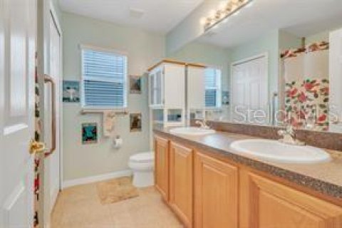 House in Clermont, Florida 4 bedrooms, 221.76 sq.m. № 1626667 - photo 7