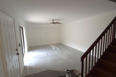 Adosado en alquiler en West Palm Beach, Florida, 2 dormitorios, 114.83 m2 № 2085027 - foto 15
