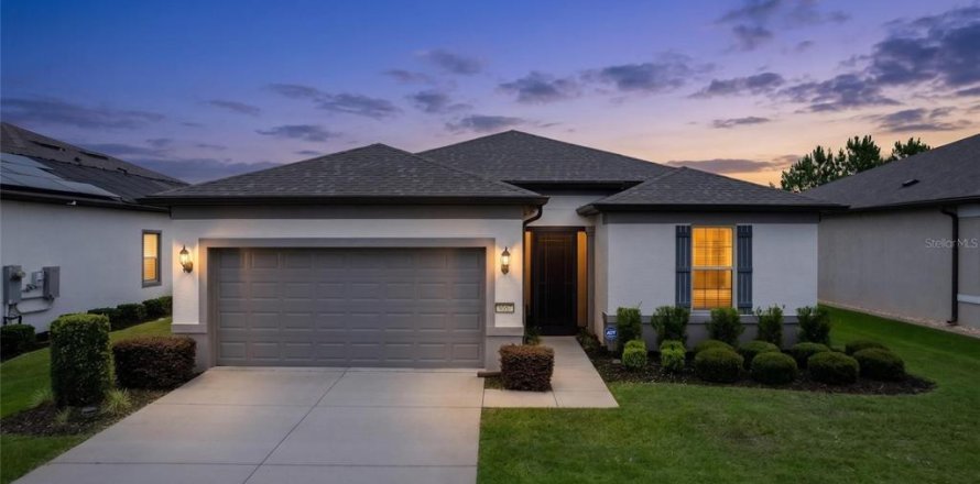 House in Ocala, Florida 3 bedrooms, 202.43 sq.m. № 2107797