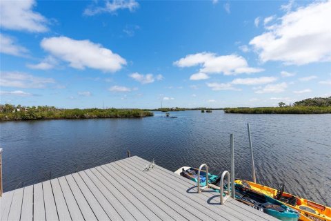 Villa ou maison à vendre à Crystal River, Floride: 3 chambres, 221.01 m2 № 1634703 - photo 5
