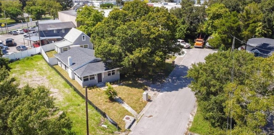 Propiedad comercial en Saint Petersburg, Florida 154.31 m2 № 1449664