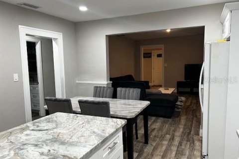 Propiedad comercial en venta en Saint Petersburg, Florida, 154.31 m2 № 1449664 - foto 8