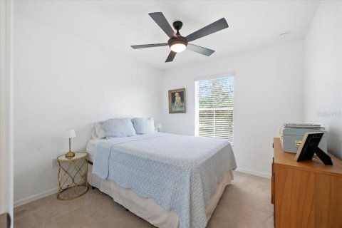 House in Tampa, Florida 4 bedrooms, 160.72 sq.m. № 2199174 - photo 24