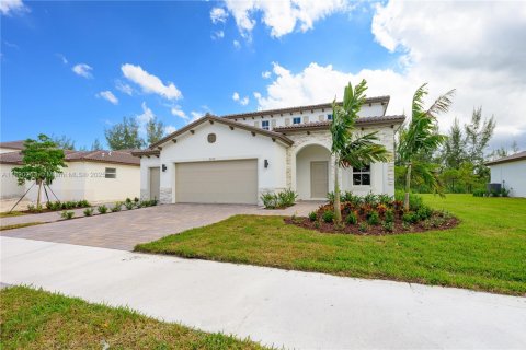 House in Homestead, Florida 3 bedrooms № 1943298 - photo 1