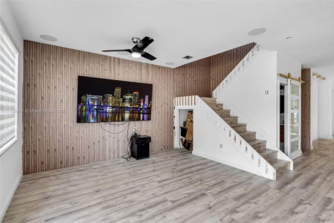 Touwnhouse à vendre à Miramar, Floride: 5 chambres, 184.88 m2 № 1862821 - photo 6