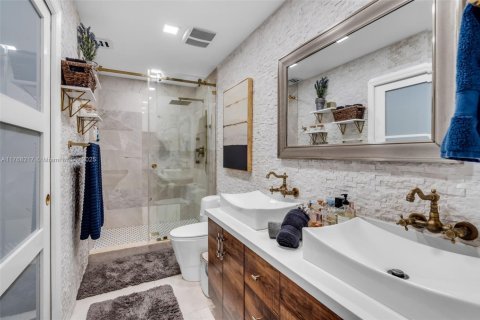 Touwnhouse à vendre à Miramar, Floride: 5 chambres, 184.88 m2 № 1862821 - photo 13