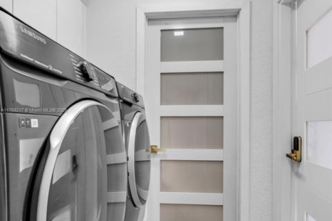 Touwnhouse à vendre à Miramar, Floride: 5 chambres, 184.88 m2 № 1862821 - photo 14