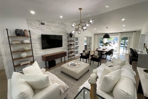 House in Delray Beach, Florida 4 bedrooms, 218.32 sq.m. № 2083176 - photo 5