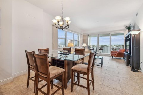 Condo in Redington Shores, Florida, 3 bedrooms  № 1510309 - photo 18