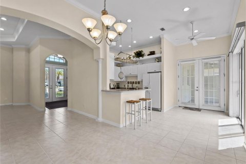 House in Venice, Florida 3 bedrooms, 158.4 sq.m. № 2215676 - photo 18