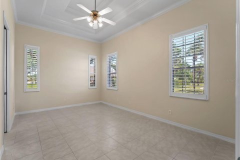 House in Venice, Florida 3 bedrooms, 158.4 sq.m. № 2215676 - photo 25