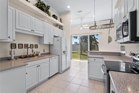 House in Venice, Florida 3 bedrooms, 158.4 sq.m. № 2215676 - photo 24