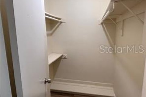 Condominio en alquiler en Orlando, Florida, 2 dormitorios, 90.67 m2 № 1866873 - foto 12