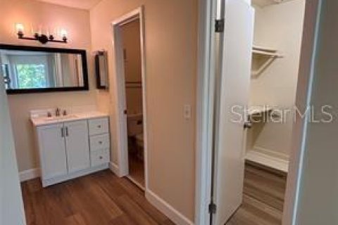 Condominio en alquiler en Orlando, Florida, 2 dormitorios, 90.67 m2 № 1866873 - foto 7