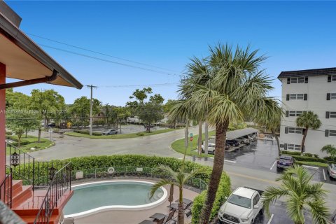 Снять в аренду кондоминиум в Форт-Лодердейл, Флорида 2 спальни, 64.1м2, № 1942562 - фото 22