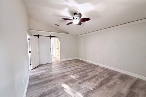Villa ou maison à vendre à Groveland, Floride: 4 chambres, 183.02 m2 № 2219987 - photo 4