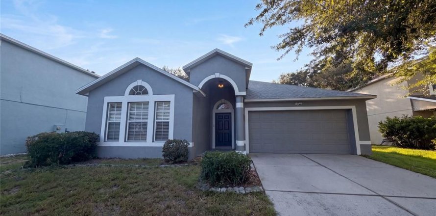 Villa ou maison à Groveland, Floride 4 chambres, 183.02 m2 № 2219987