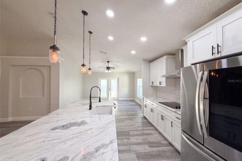 Villa ou maison à vendre à Groveland, Floride: 4 chambres, 183.02 m2 № 2219987 - photo 7