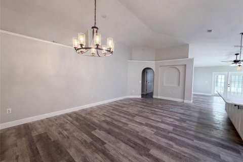 Villa ou maison à vendre à Groveland, Floride: 4 chambres, 183.02 m2 № 2219987 - photo 6