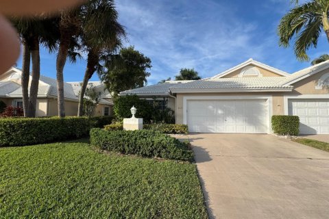 Condominio en Boynton Beach, Florida, 3 dormitorios № 2147371