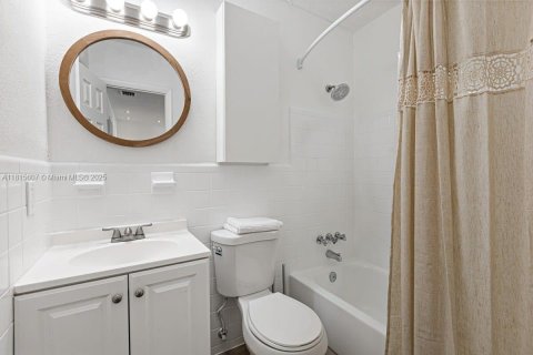 Villa ou maison à louer à Fort Lauderdale, Floride: 2 chambres, 55.74 m2 № 1937505 - photo 21