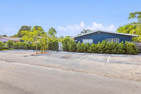 House in Fort Lauderdale, Florida 2 bedrooms, 55.74 sq.m. № 1937505 - photo 25