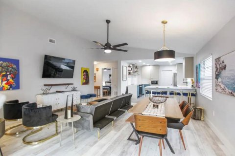 Casa en venta en Orlando, Florida, 3 dormitorios, 118.54 m2 № 1911876 - foto 3