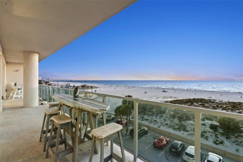 Copropriété à vendre à Clearwater, Floride: 3 chambres, 201.6 m2 № 2213093 - photo 2