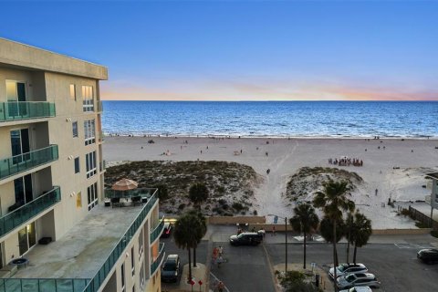 Copropriété à vendre à Clearwater, Floride: 3 chambres, 201.6 m2 № 2213093 - photo 3