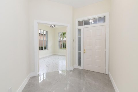 Villa ou maison à vendre à Port St. Lucie, Floride: 3 chambres, 171.78 m2 № 2173525 - photo 3
