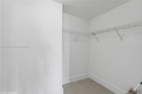 Купить кондоминиум в Майами, Флорида 2 спальни, 126.63м2, № 2018472 - фото 22