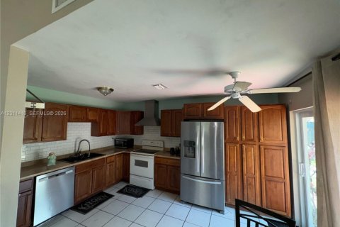 Casa en venta en Lauderhill, Florida, 3 dormitorios, 147.71 m2 № 2077896 - foto 7