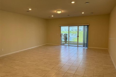 Adosado en venta en Kissimmee, Florida, 3 dormitorios, 165.55 m2 № 1820764 - foto 6