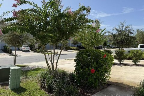 Adosado en venta en Kissimmee, Florida, 3 dormitorios, 165.55 m2 № 1820764 - foto 3