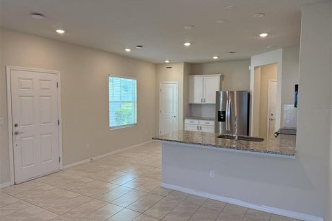 Adosado en venta en Kissimmee, Florida, 3 dormitorios, 165.55 m2 № 1820764 - foto 7
