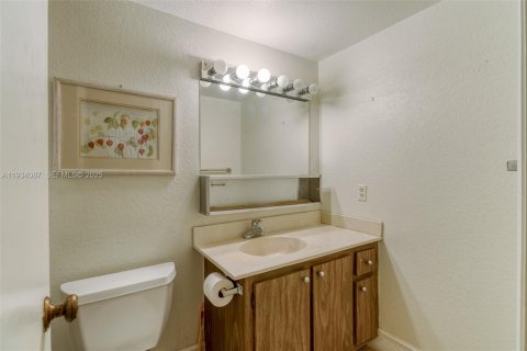 Condominio en venta en Dania Beach, Florida, 2 dormitorios, 106.28 m2 № 1992306 - foto 18