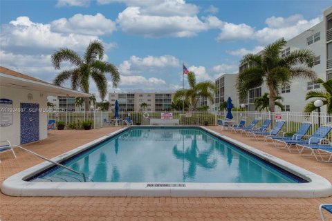 Condominio en venta en Dania Beach, Florida, 2 dormitorios, 106.28 m2 № 1992306 - foto 20