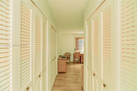 Condominio en venta en Dania Beach, Florida, 2 dormitorios, 106.28 m2 № 1992306 - foto 13