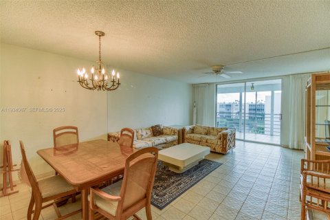 Condominio en venta en Dania Beach, Florida, 2 dormitorios, 106.28 m2 № 1992306 - foto 4