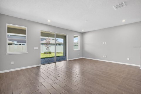 House in Parrish, Florida 4 bedrooms, 186.27 sq.m. № 2200666 - photo 9