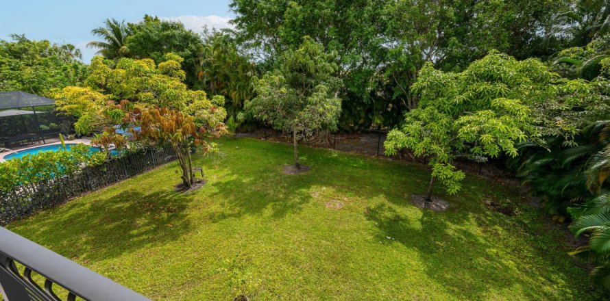 Casa en Wellington, Florida 5 dormitorios, 311.97 m2 № 1161915