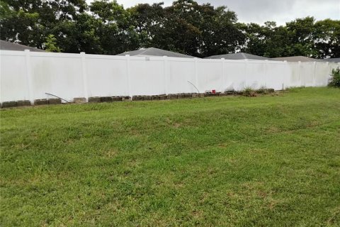 House in Winter Haven, Florida 3 bedrooms, 141.3 sq.m. № 1916596 - photo 25