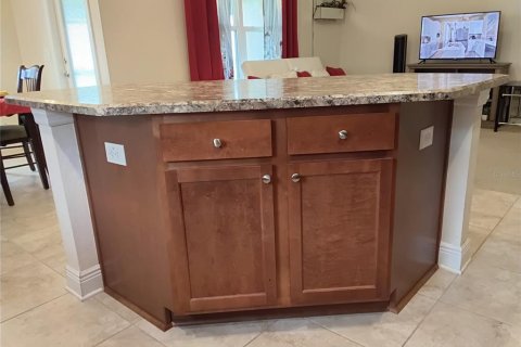 House in Winter Haven, Florida 3 bedrooms, 141.3 sq.m. № 1916596 - photo 6