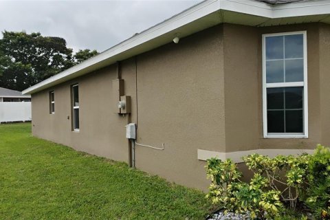 House in Winter Haven, Florida 3 bedrooms, 141.3 sq.m. № 1916596 - photo 27